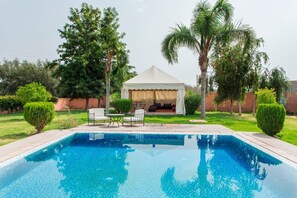 トラディショナル ヴィラ 4 ベッドルーム プライベートプール | プライベートプール