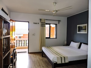 Standard Double Room, 3 Bedrooms - Hotel H1 Manakara SCHM (Manakara)