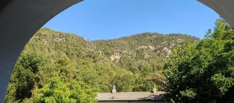 Pensión Arroyo de La Teja