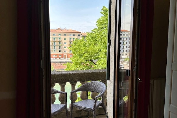 Doppia Deluxe, vista fiume | Balcone