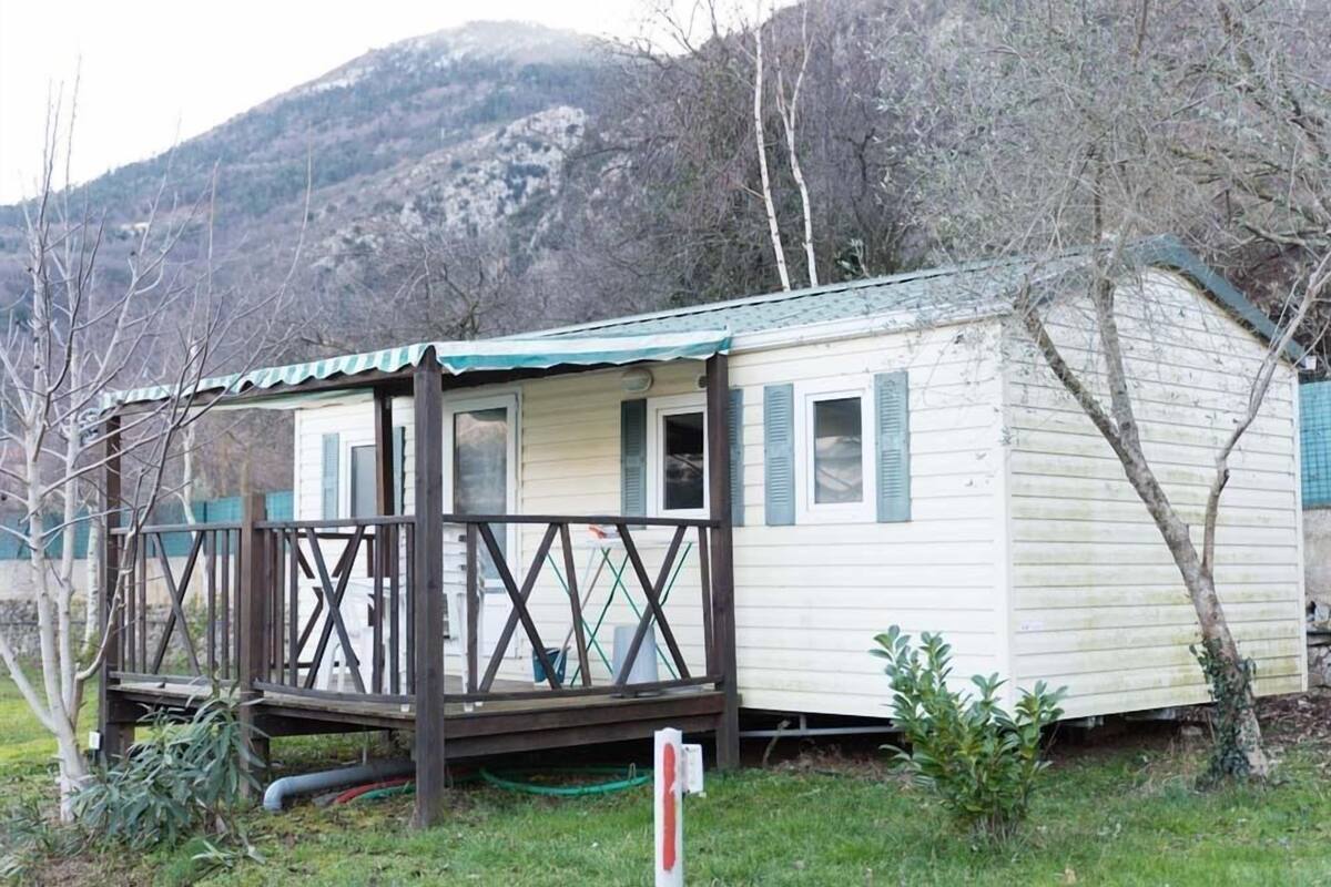 Family Mobile Home (Mobile) | Individually decorated, individually furnished