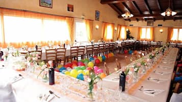 Banquet hall