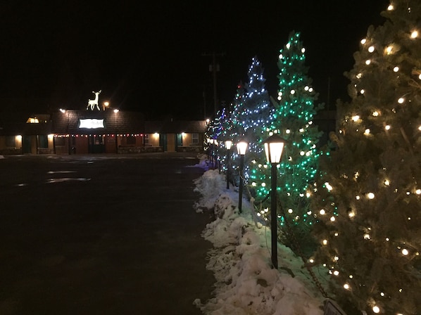 Free self parking - MX Motel (Chester)