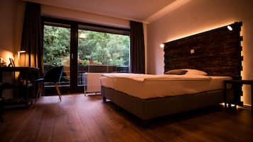 Business-Zimmer, Nichtraucher | Allergikerbettwaren, Schreibtisch, VerdunkelungsvorhÀnge, Babybetten