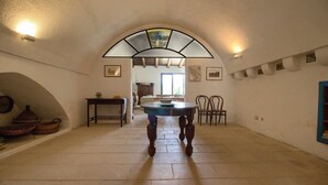 Interior - Ciliegio - De Lorenzi Farmhouse (Casarano)