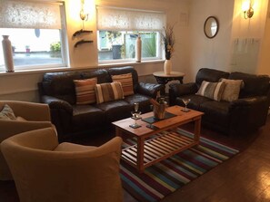 Interior detail - Vollie House (Thornhill)