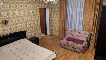 Apartment | Bügeleisen/Bügelbrett, Babybetten, kostenloses WLAN, Bettwäsche