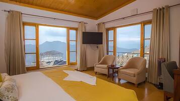 6 dormitorios, tabla de planchar con plancha, wifi gratis y ropa de cama