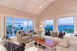 Classic House, 3 Bedrooms (Afternoon Delight) | Living area | 39-inch flat-screen TV with satellite channels, TV - Compass Property Solutions (Knysna)