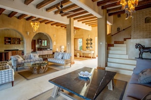 Vila superluxo, 6 quartos | Sala de estar