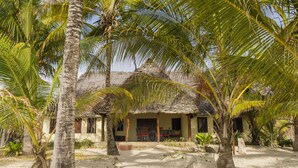 Unclassified image, 2 of 87, button - The Tides Lodge (Pangani)