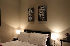 Comfort Double Room, 1 Double Bed | Desk, iron/ironing board, free WiFi, bed sheets