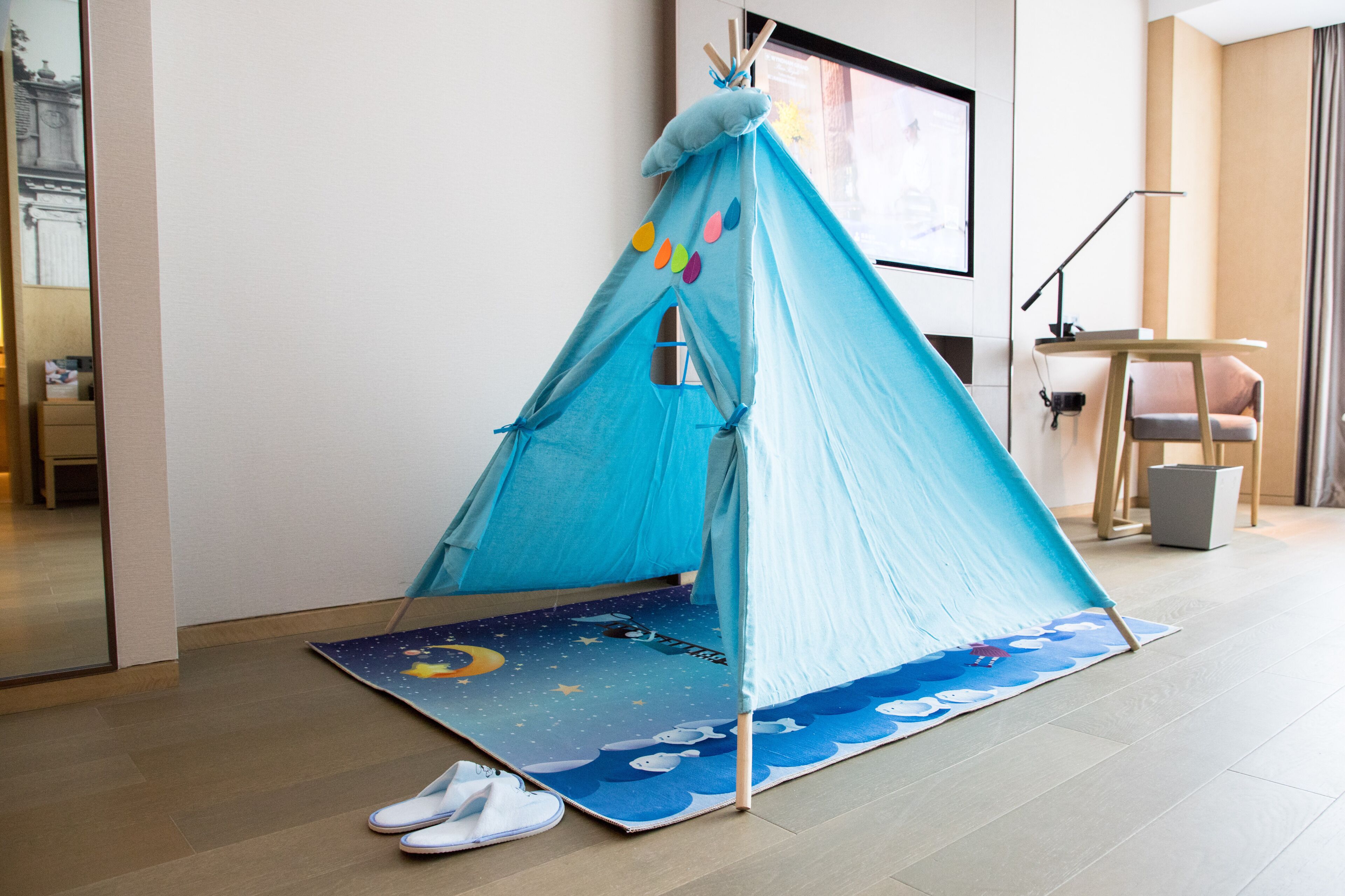 apartment, multiple beds, non smoking, bay view (parent child apartment) | minibar, in-room safe, desk, laptop workspace