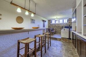 Bar (en la propiedad)