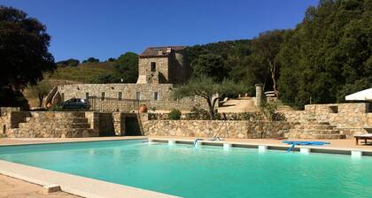 Apartment in medieval residence with swimming pool