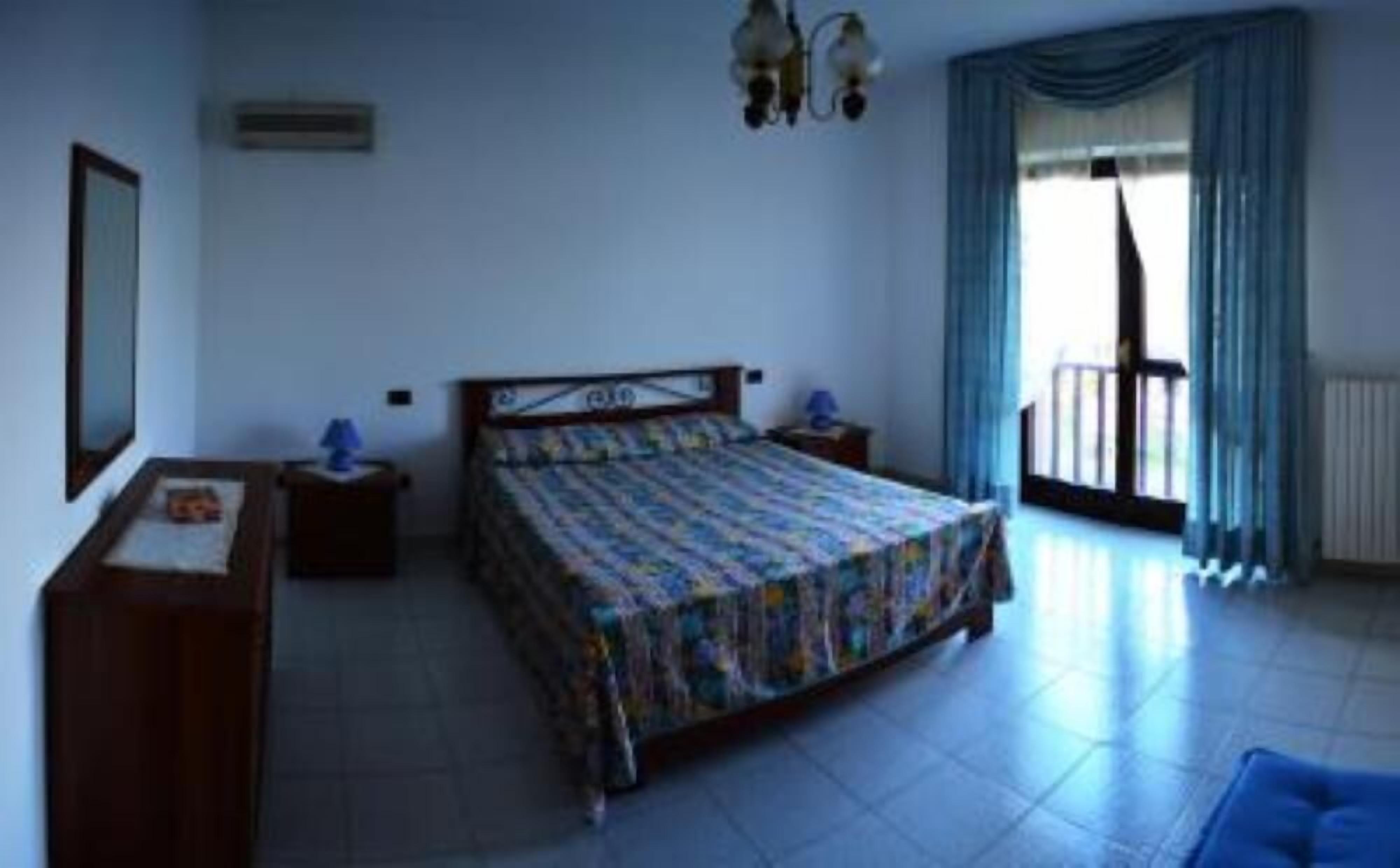 Villa with garden in residential area for rent