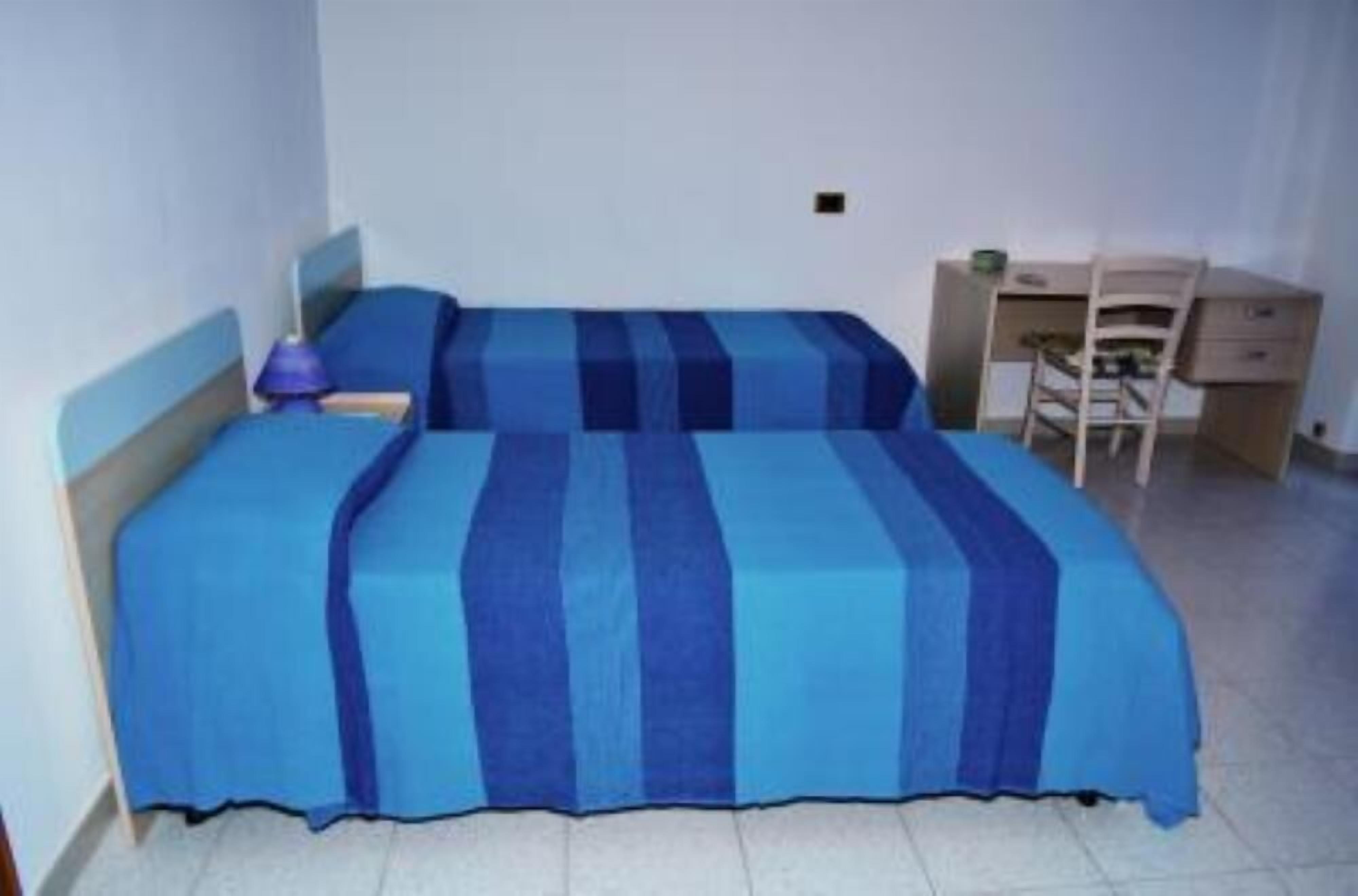 Villa with garden in residential area for rent