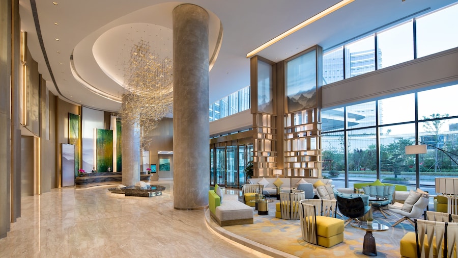 Holiday Inn Zhengzhou Riverside by IHG