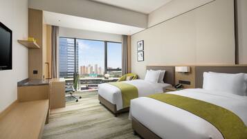 Premium Room, 2 Twin Beds | 1 bedroom, minibar, in-room safe, desk