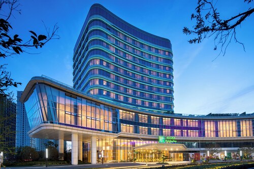Holiday Inn Zhengzhou Riverside by IHG