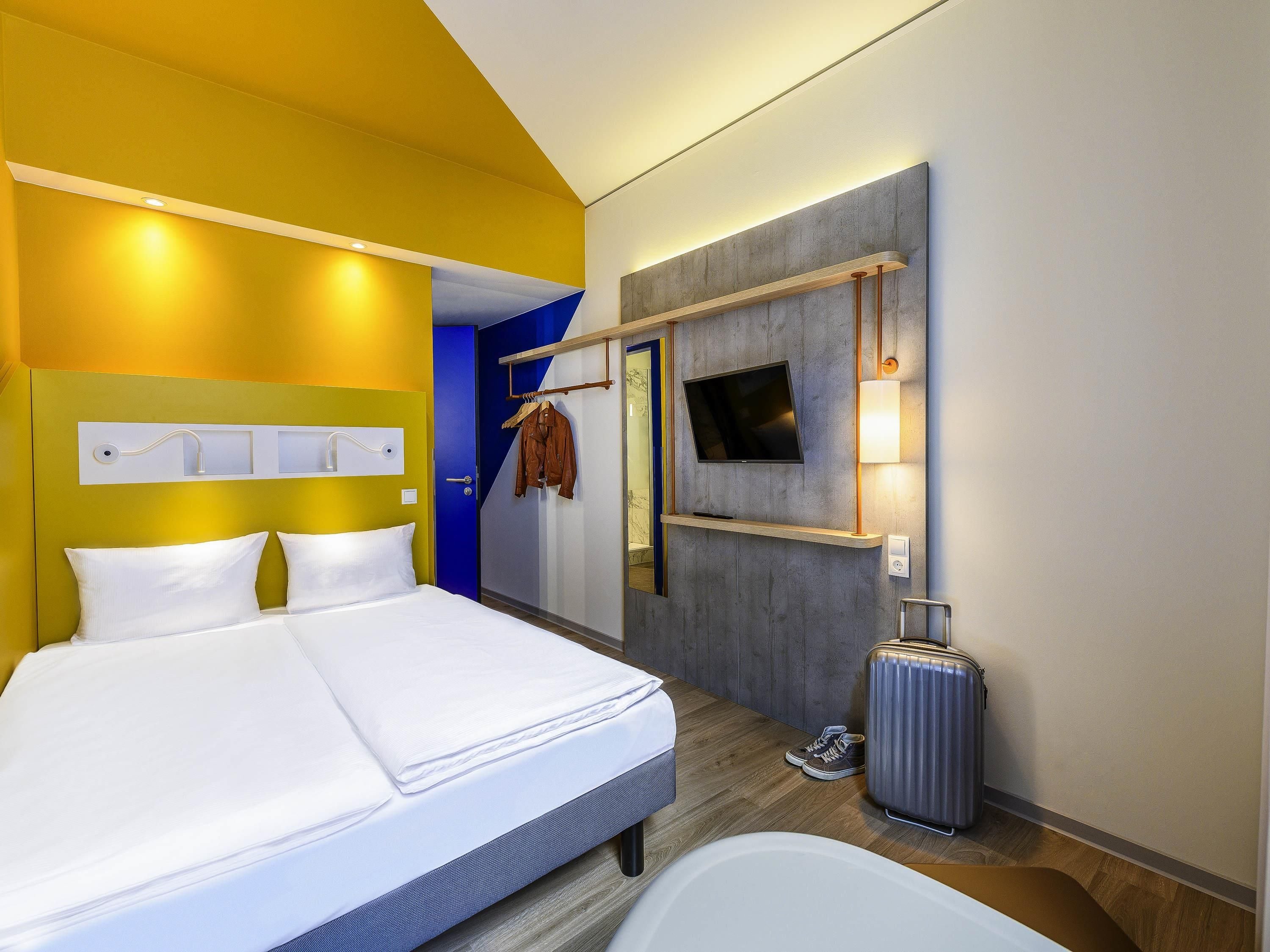 Habitación estándar, 1 cama matrimonial | Cortinas blackout, insonorización, wifi gratis y ropa de cama 