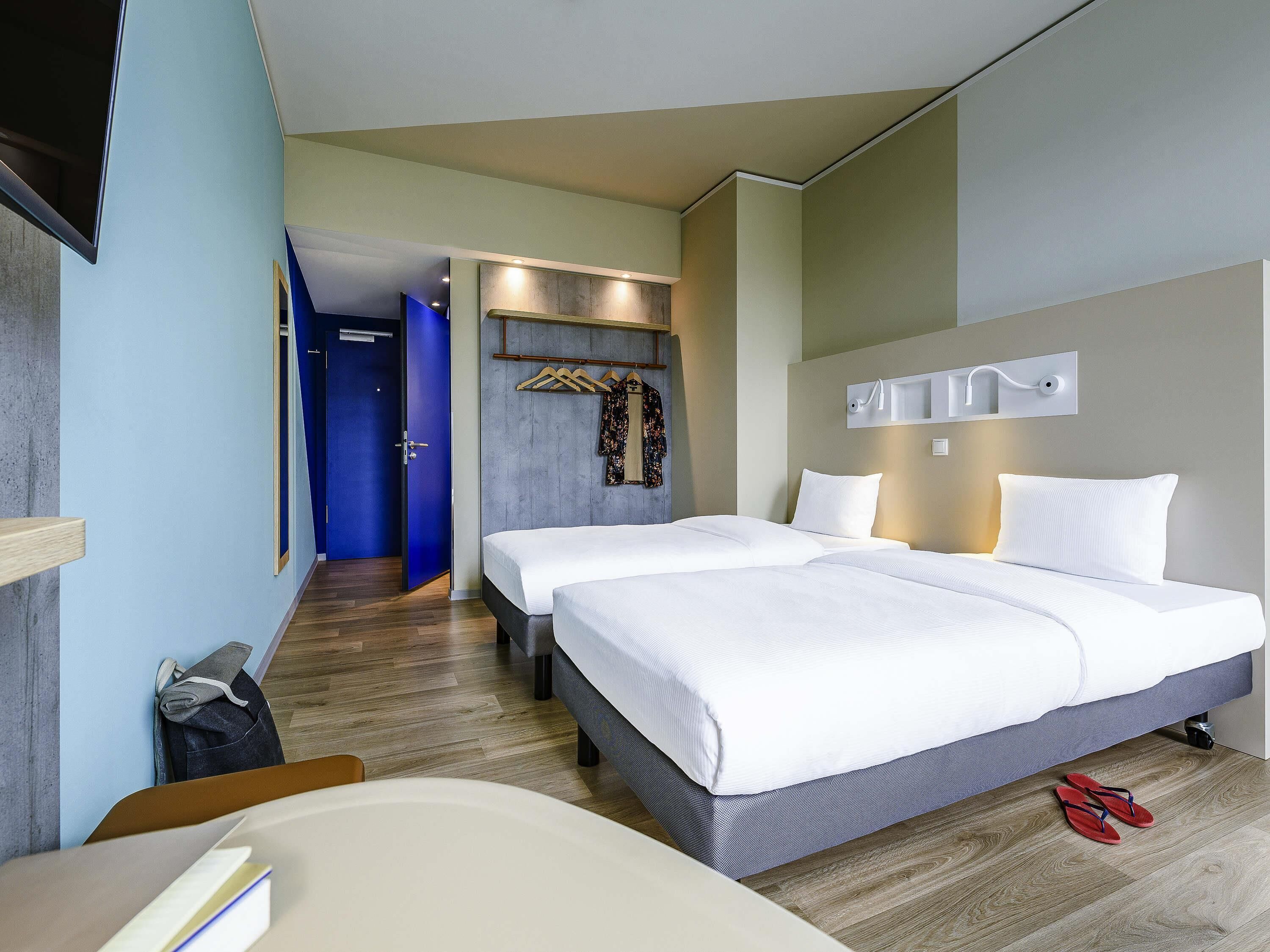 Standaard Twin kamer, 1 eenpersoonsbed | Verduisterende gordijnen, geluiddichte muren, gratis wifi, beddengoed