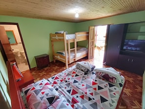 Iron/ironing board, bed sheets - Finca Turística Los Rosales (Dosquebradas)