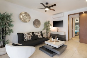 Apartment, 2 Bedrooms | Living room