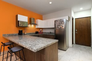 Apartment, 2 Bedrooms | Private kitchen | Full-size fridge, microwave, oven, stovetop - Paramar by Tulumeando (Tulum)