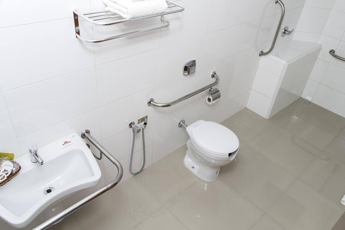 double room, 1 double or 2 single beds | bathroom | shower, free toiletries, hair dryer, towels