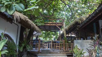 Chambre Double Deluxe, 1 grand lit, non-fumeurs | Terrasse/Patio