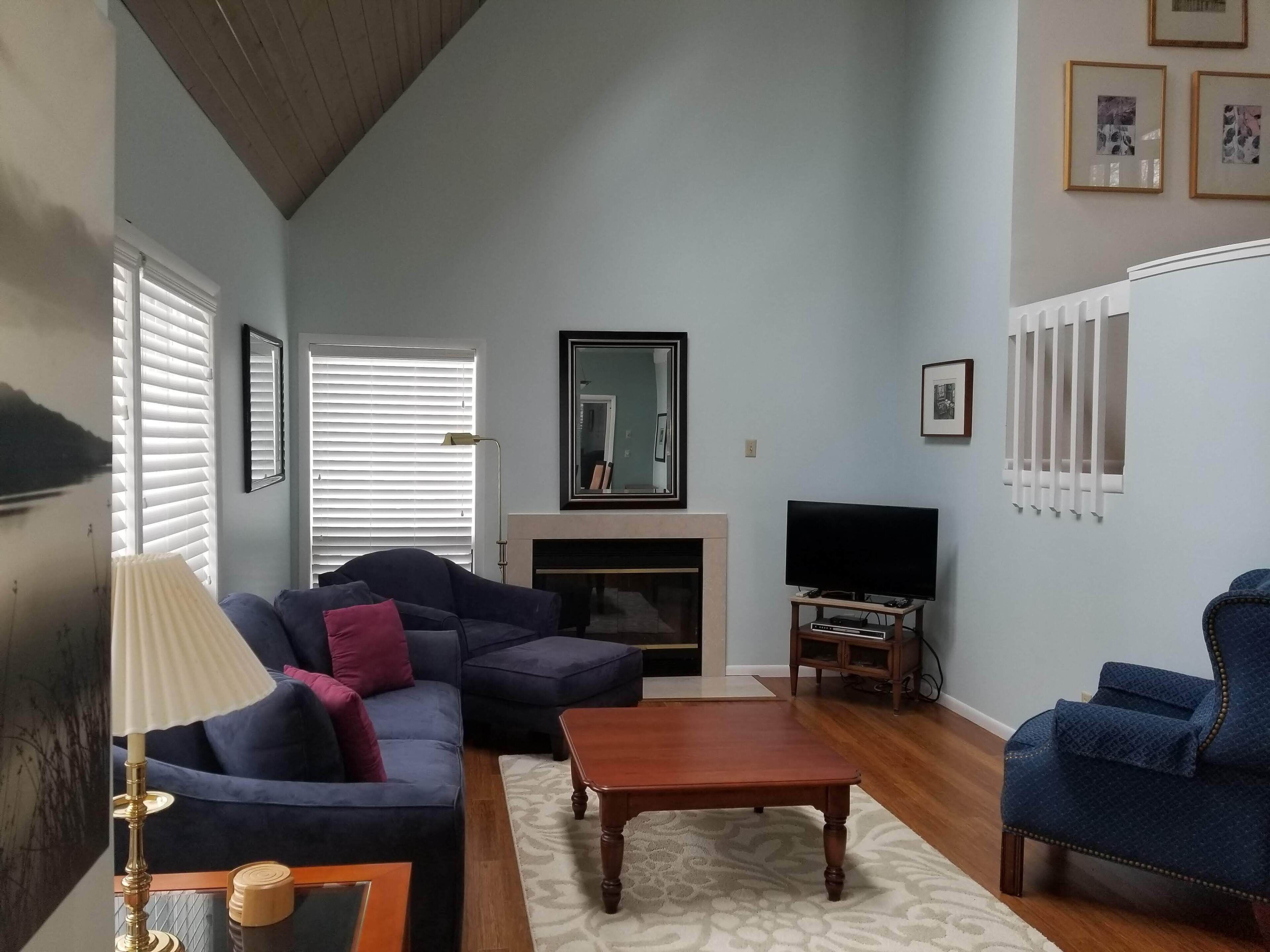 3 Bedroom, 2 bath house in The Galena Territory.