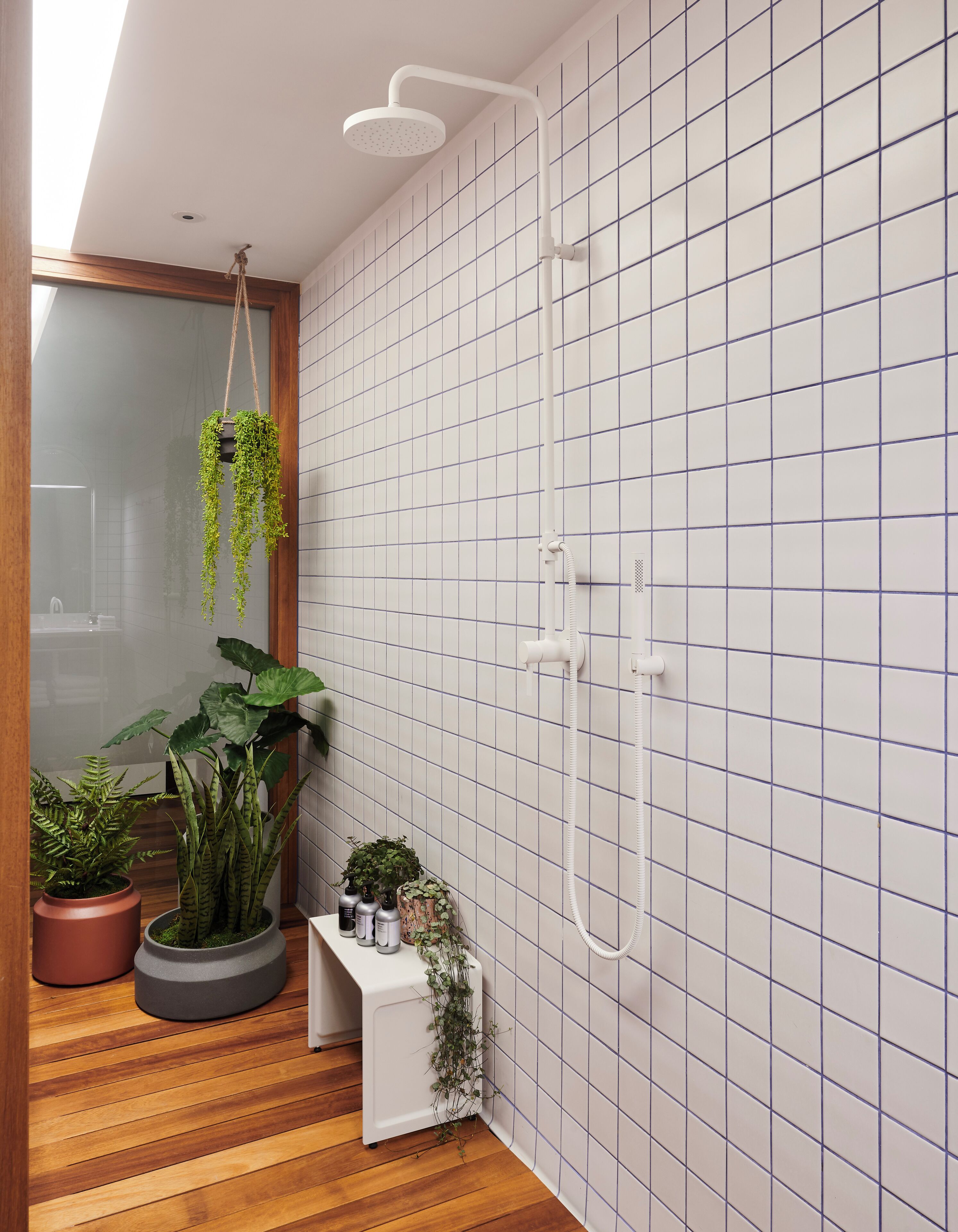 Standard Room, 1 King Bed (Interior, Windowless) | Bathroom | Shower, free toiletries, hair dryer, bathrobes