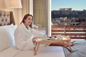 Suite (Acropolis View and Hammam) | Hypo-allergenic bedding, minibar, in-room safe, individually decorated - A.P. Acropolis View Apartments (Athens)