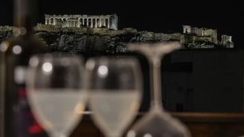 Ropa de cama hipoalergénica y minibar