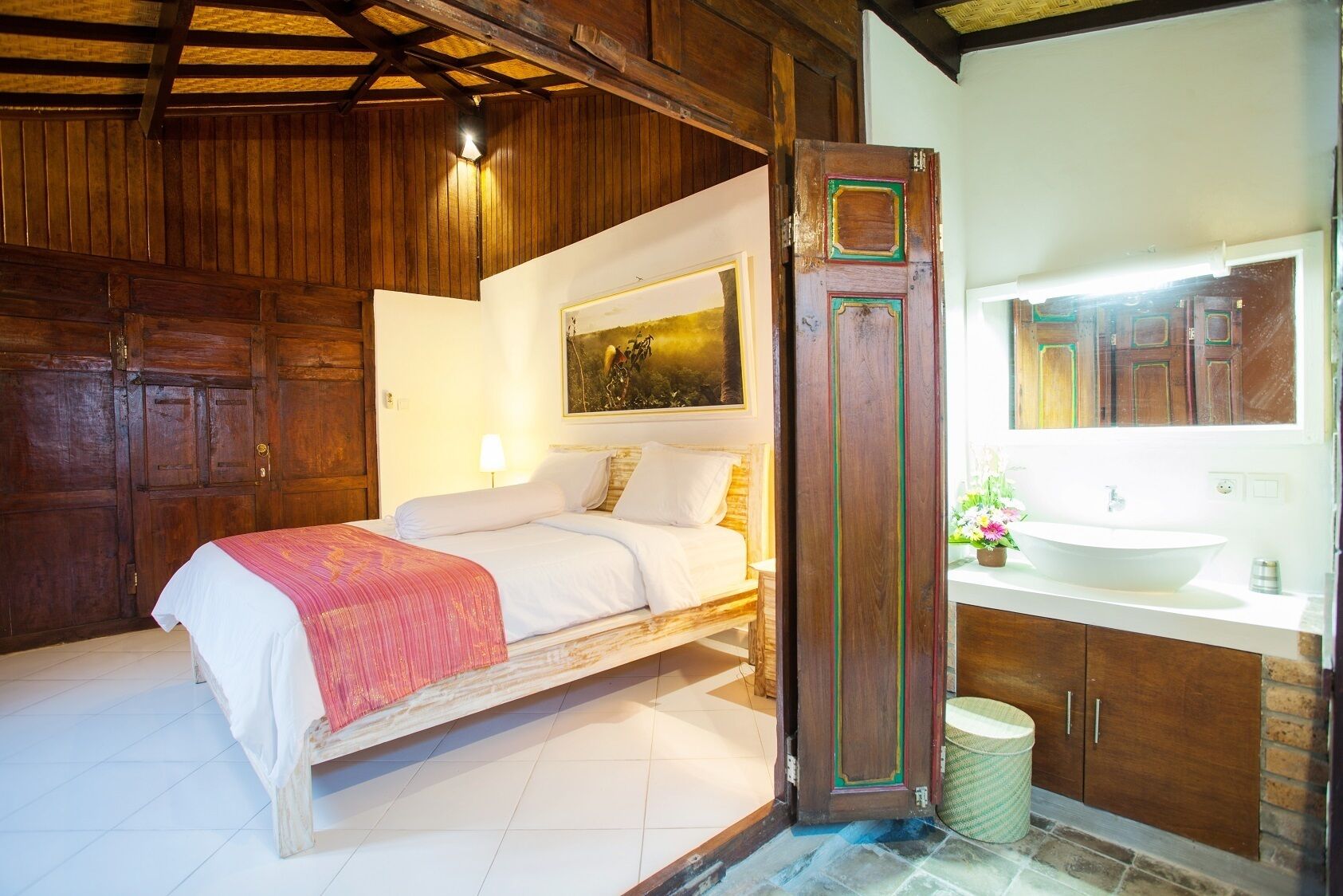 Beautiful 4 Bedrooms  Balinese Villa close to Seminyak