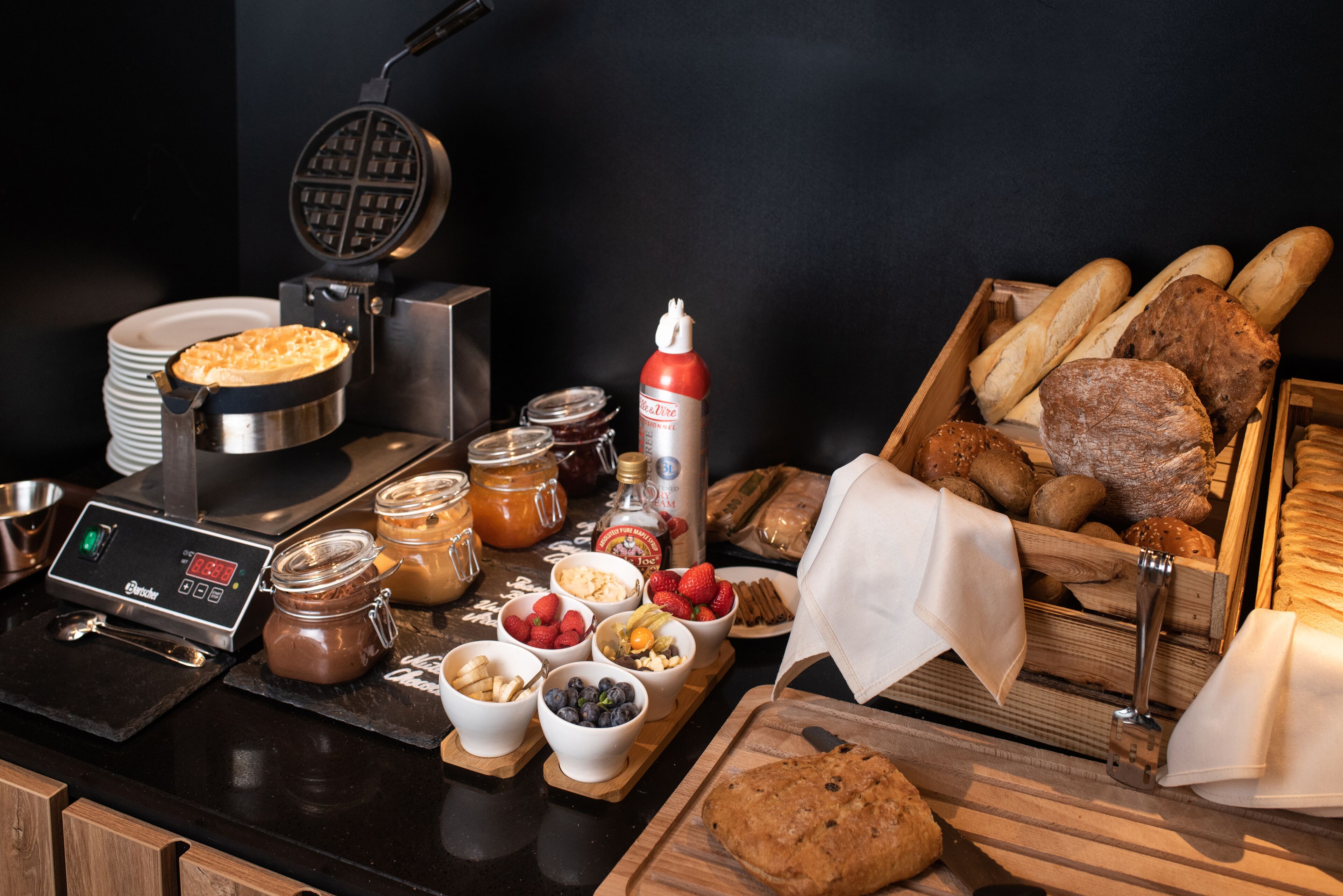 Photo - Hilton Garden Inn Bucharest Airport