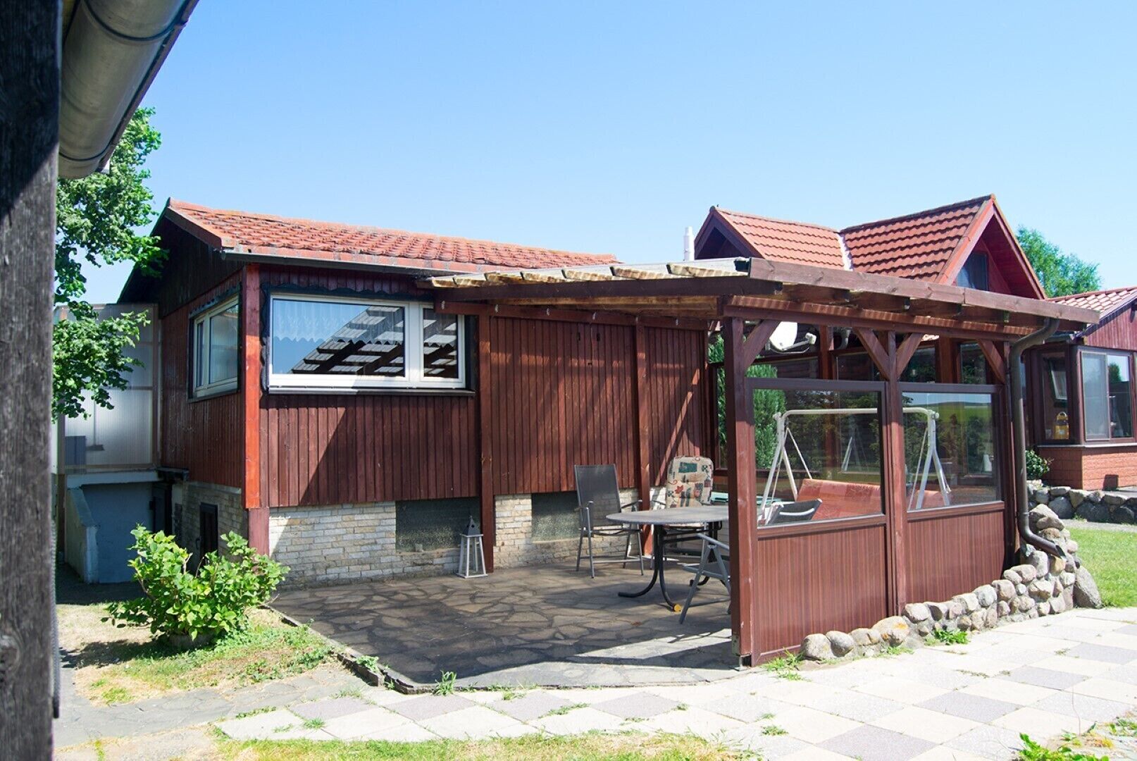 Cottage, fishing hut II