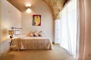 2 Schlafzimmer, Schreibtisch, WLAN