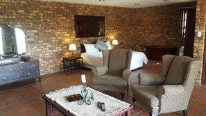 Superior Double Room - Sable Estate Country Lodge (Magaliesberg)