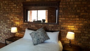 Superior Double Room | Free WiFi - Sable Estate Country Lodge (Magaliesberg)