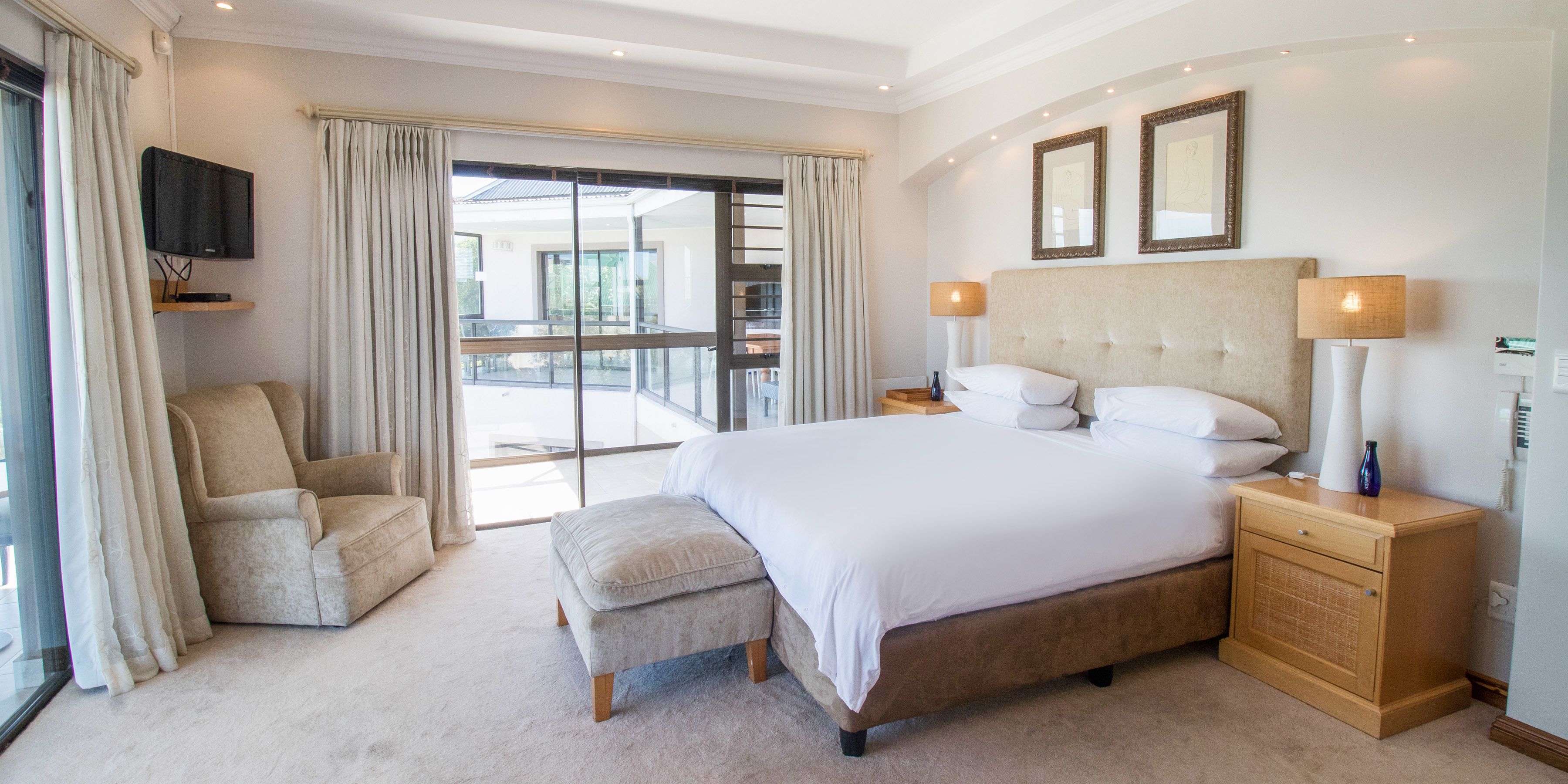 Perhetalo, 3 makuuhuonetta | Silitysrauta/-lauta, ilmainen Wi-Fi, vuodevaatteet