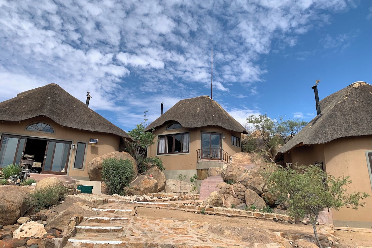 Luxury Villa, 3 Bedrooms | 3 bedrooms, individually decorated, individually furnished, bed sheets