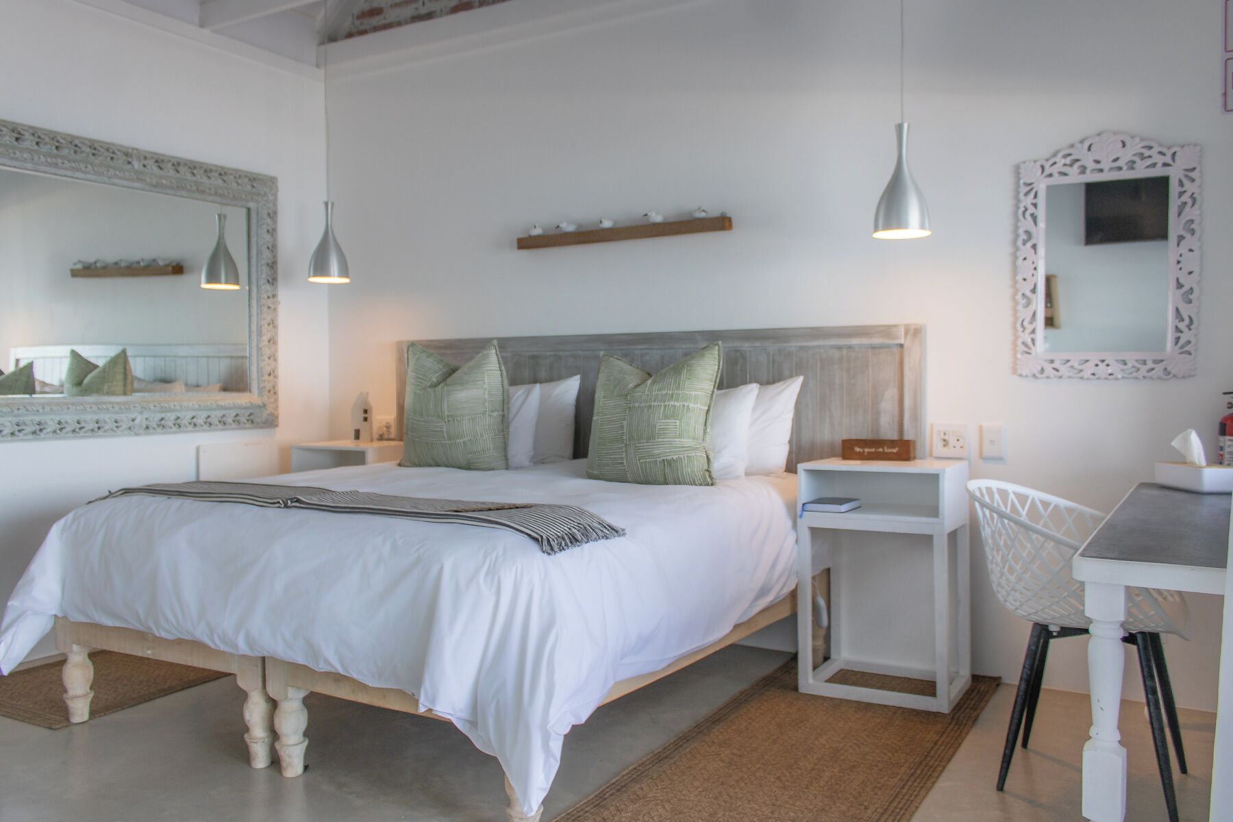 奢華雙人房, 1 張特大雙人床, 海景 | 迷你吧、獨特裝潢、布置獨特、免費無線上網