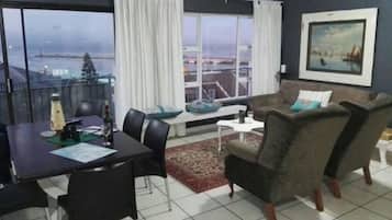Standard Apartment, 2 Bedrooms | Living area