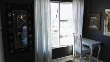Standard Apartment, 2 Bedrooms | Living area