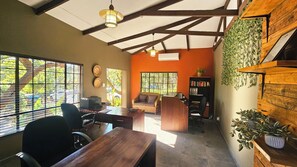 Interior - Lidwala Lodge  (Lobamba)