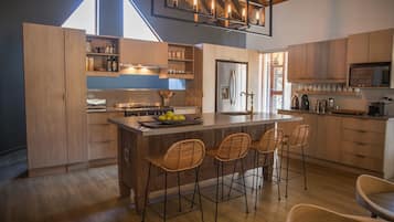 Luxury House, 6 Bedrooms | Private kitchen | Espresso maker, coffee/tea maker, electric kettle
