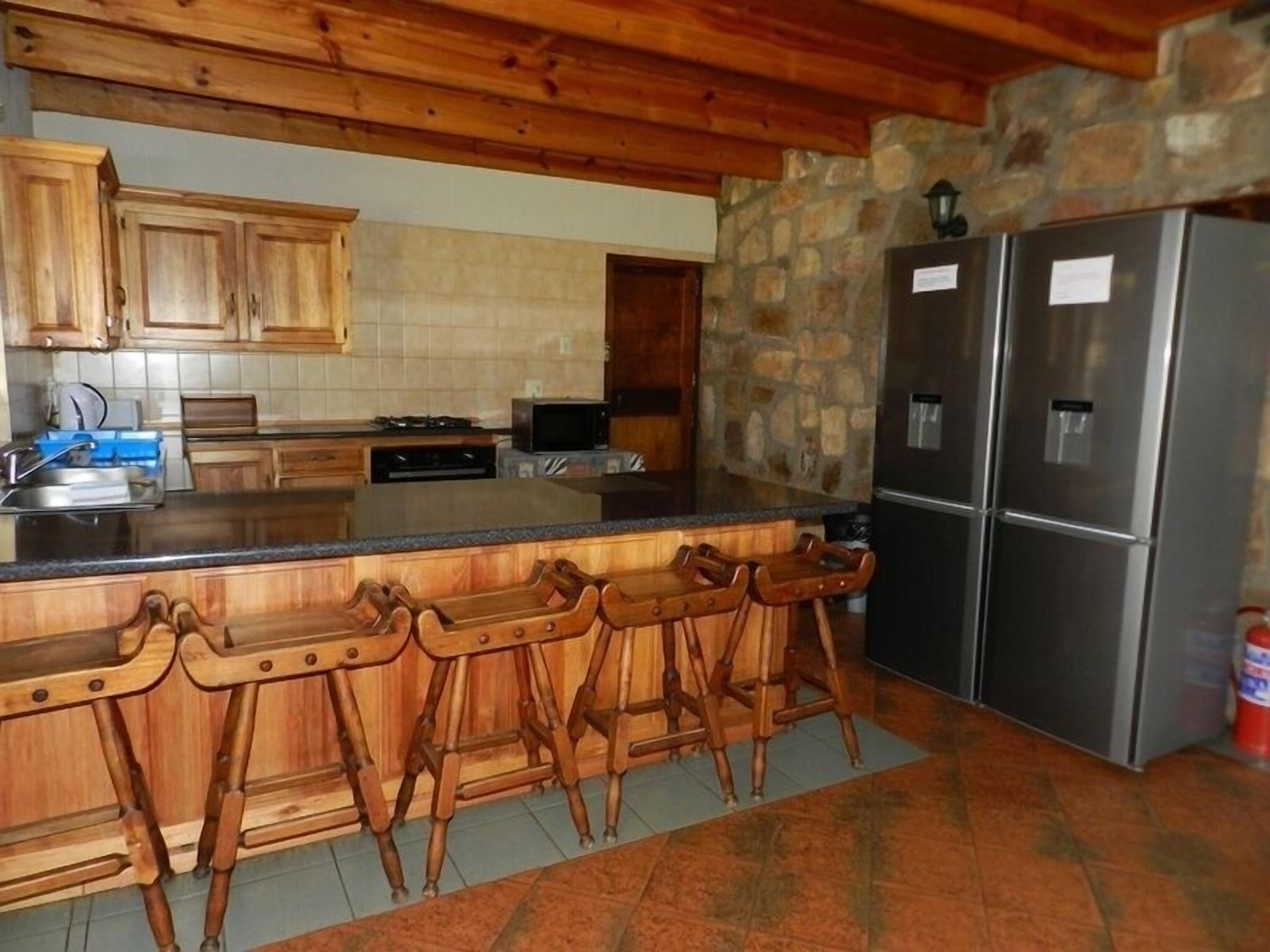 The Lodge (5) | 私人廚房 | 大型冰箱、微波爐、烤箱、爐台