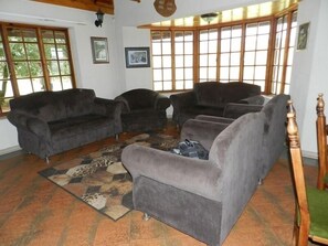 The Lodge (5) | Living room | TV, fireplace - Field and Stream (Dullstroom)
